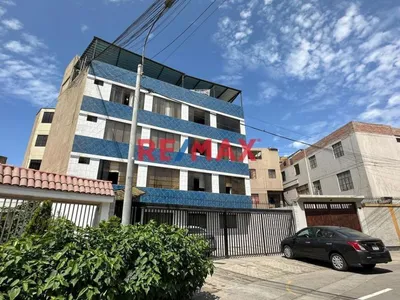 Casa en venta · Av. el Carmen 689, Santiago de Surco · 56 m², 2 dorm.