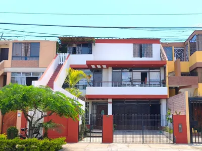 Casa en venta · Calle Santa Gertrudis 646, Lima · 347 m², 8 dorm.