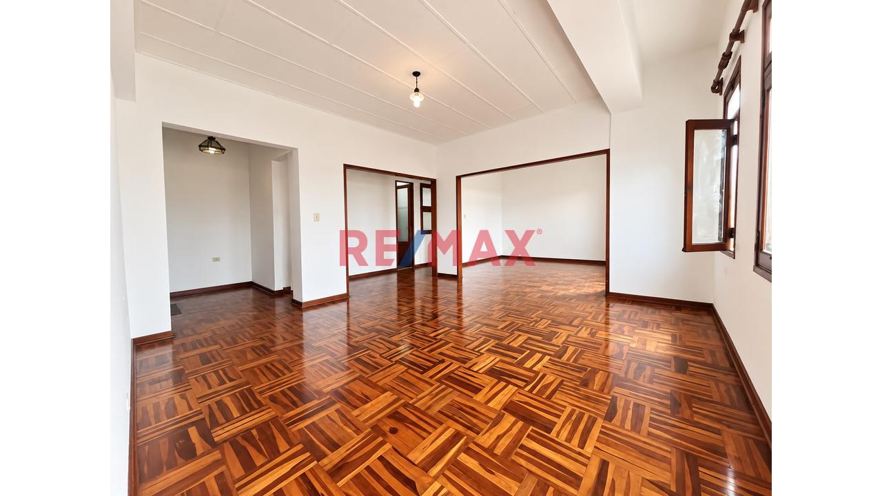 Inversión Y Comercialización – Venta De Amplio Departamento De 162 M² !