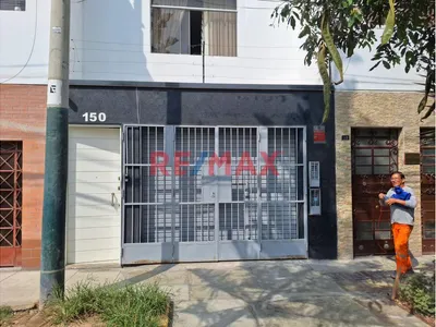 Centro Médico En Venta En Av. Tizón Y Bueno 150