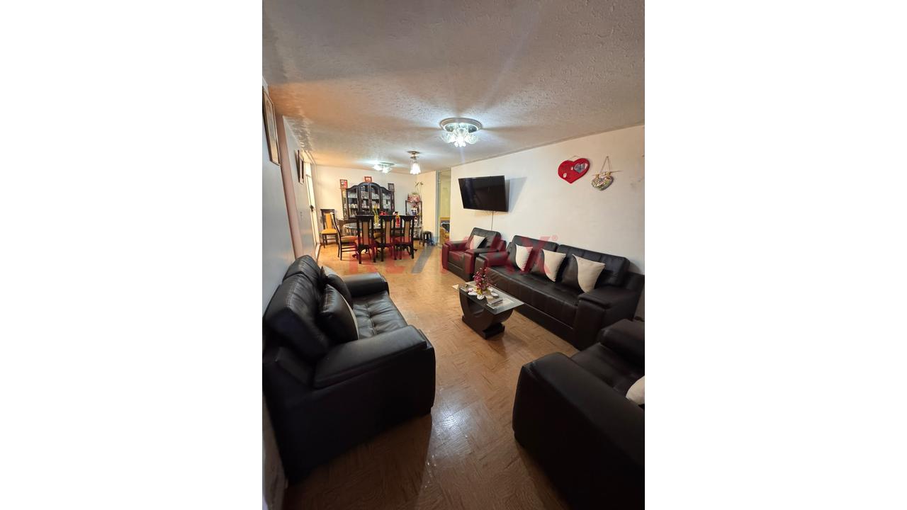 *¡Gran Oportunidad Venta De Casa De 3 Pisos - Socabaya! 🏡✨