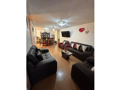 *¡Gran Oportunidad Venta De Casa De 3 Pisos - Socabaya! 🏡✨