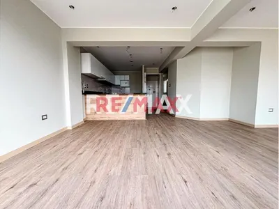 Venta de Departamento en Santiago de Surco - Lima 3 Dormitorios