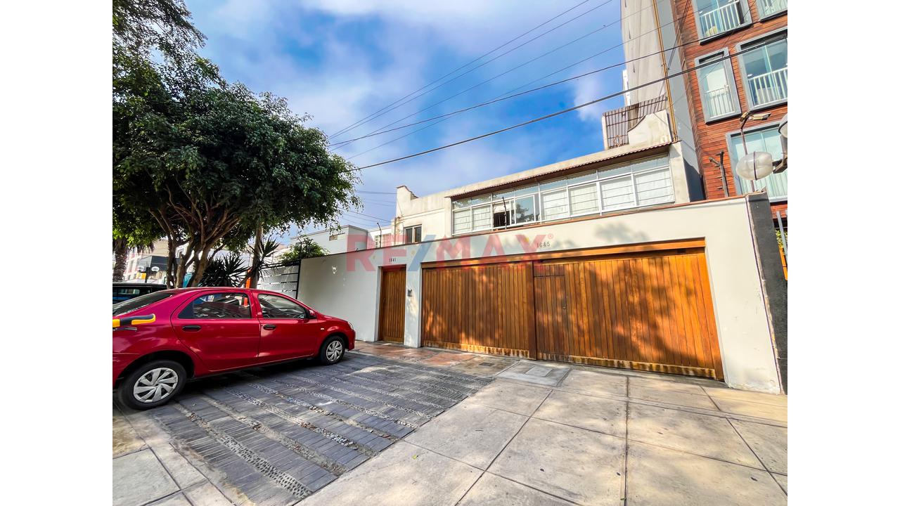 Vendo Amplia Casa En Miraflores