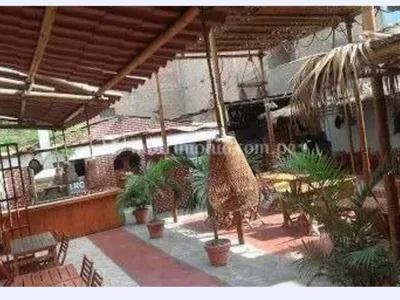 Venta de Local Comercial en Ate - Lima 10 Dormitorios 
