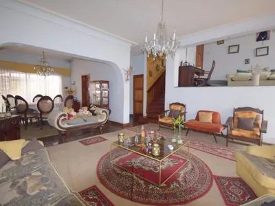 Casa en venta · Calle Carolina Vargas, San Isidro · 321 m², 3 dorm.