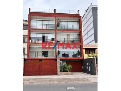 Hermoso Duplex En Venta Frente A Parque - Las Gardenias Surco