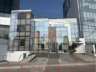 Local Comercial En Alquiler San Isidro