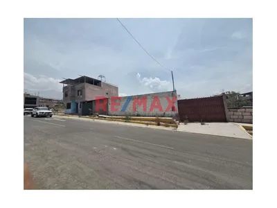 Alquiler Terreno A 1 Cuadra Av 54