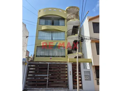 Departamento En Venta – 4To Piso, Zona Estratégica, Ubicado Al Costado De La Universidad San Martín De Porras