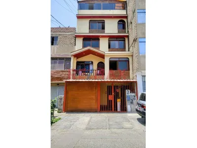 🏡✨ Se Vende Hermosa Casa De 4 Pisos + Azotea ✨🏡