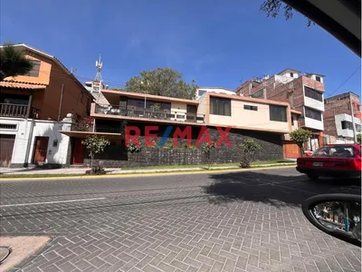 En Venta - Casa Como Terreno En Vallecito