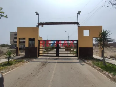 Terreno En Venta En Carabayllo Urb Los Alamos Los Portales