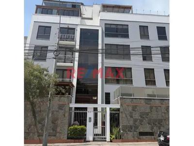 Departamento en venta · Simón Salguero 427, Santiago de Surco · 129 m², 3 dorm.