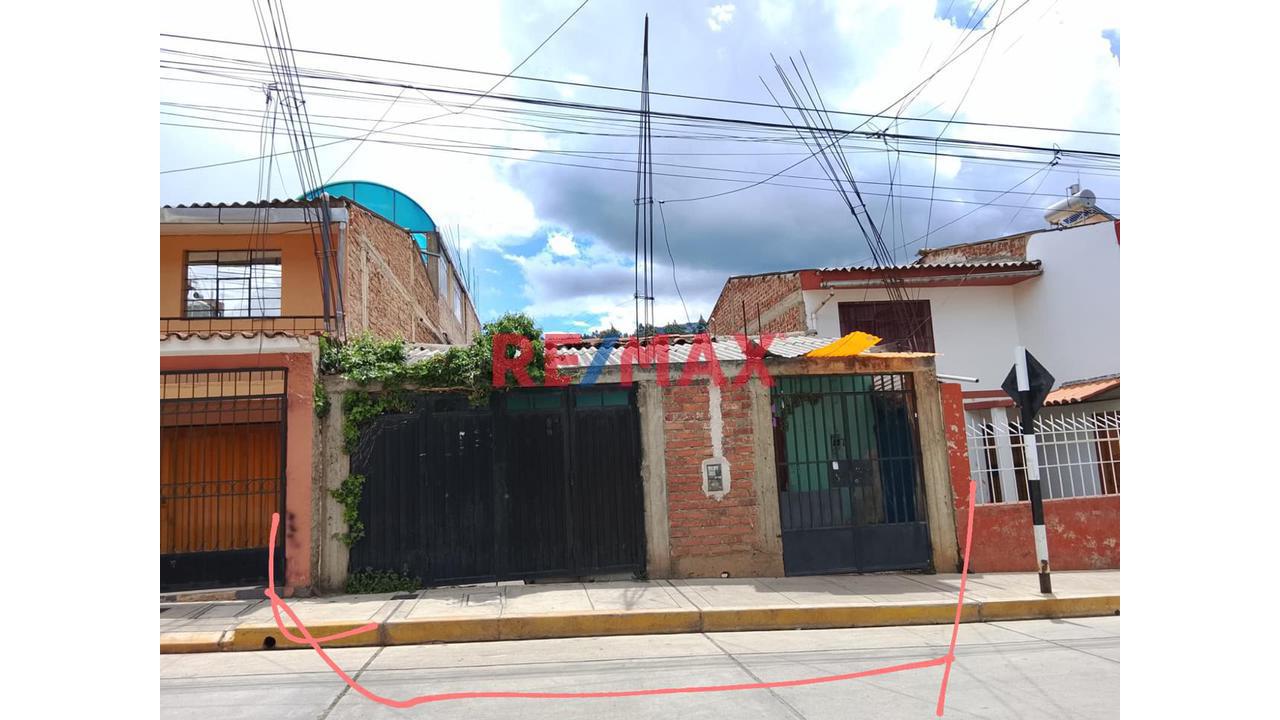 Venta Casa Como Terreno En  Huaraz