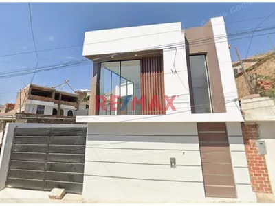 🏡Casa Seminueva En Casimiro Cuadros - Cayma