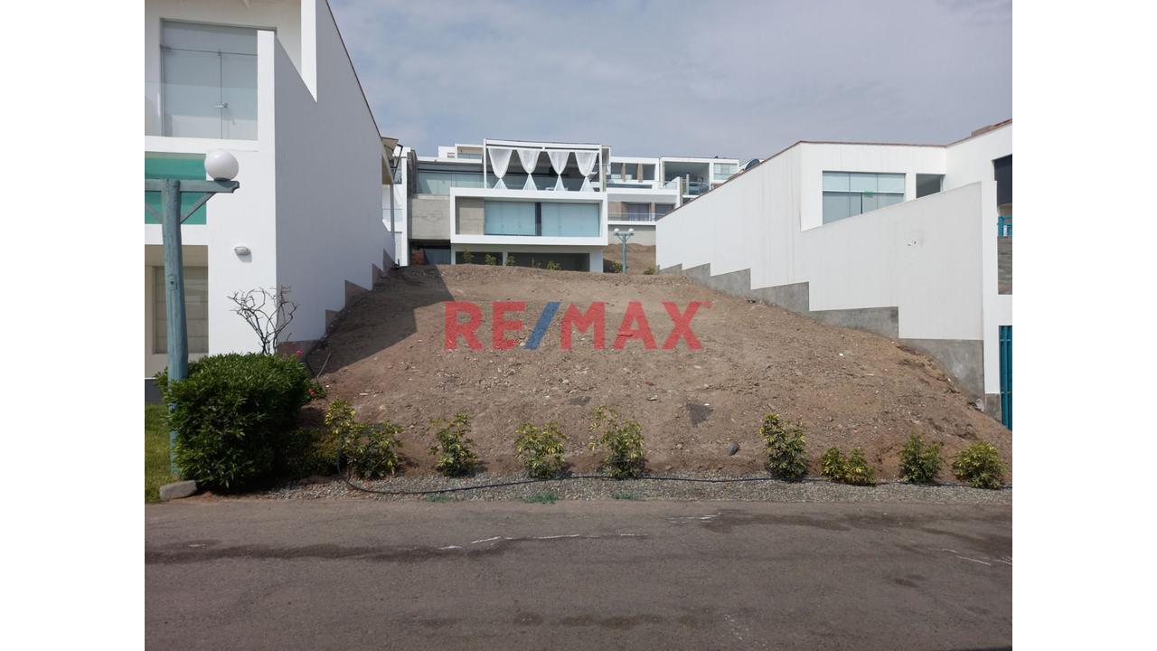 Terreno En Condominio Exclusivo Con Vista Al Mar En Un Entorno Unico
