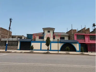 Casa Muy Amplia En Alquiler En El Centro De Huancayo