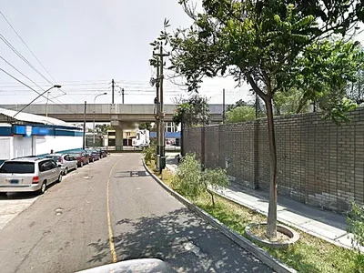 Venta de Local Comercial en Santiago de Surco - Lima