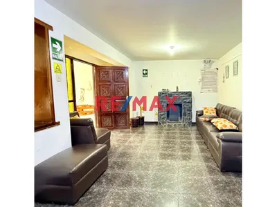 🔥 Oportunidad Única: Casa En Venta En La Urb. San Nicolas 🏡Cerca A La Unt