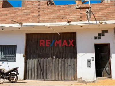 Se Alquila Local - 44M2 En Calle De 27 De Enero - Jose Leonardo Ortiz