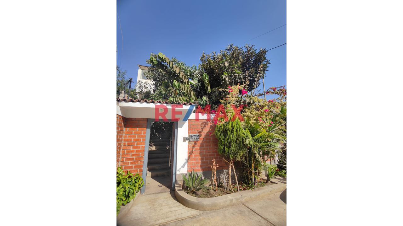 Casa En Venta En Cocachacra, Huarochirí | 264.78 M² De Terreno | 3 Pisos, Jardín Y Cochera | Usd 200,000