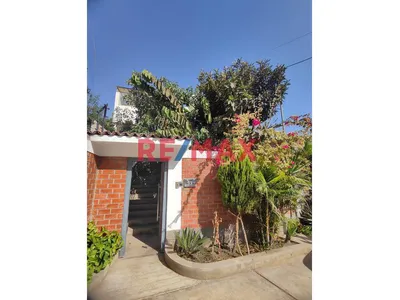 Casa En Venta En Cocachacra, Huarochirí | 264.78 M² De Terreno | 3 Pisos, Jardín Y Cochera | Usd 200,000