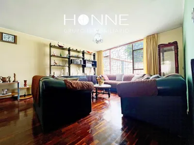 Casa en venta · Ca. Doña Hilda al 200, Santiago de Surco · 300 m², 4 dorm.