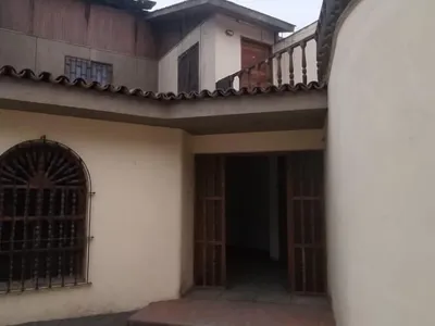 Alquiler de Local Comercial en Santiago de Surco - Lima 4 Dormitorios 