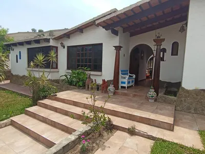 Venta de Casa en La Molina - Lima 4 Dormitorios