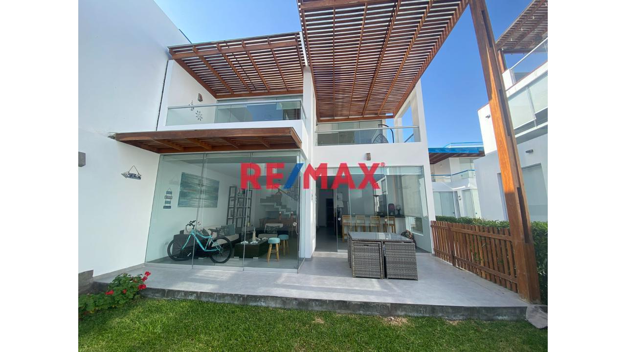 Casa De Playa En Venta – Condominio Mikonos, Asia Km 107 | 5 Dormitorios