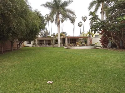 Venta de Casa en Chorrillos - Lima 5 Dormitorios 