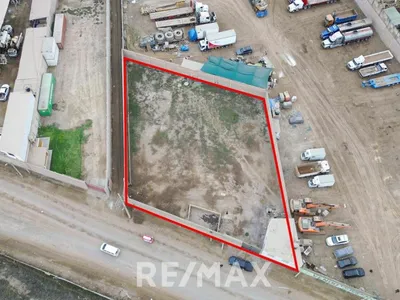 Venta de Local Industrial en Lurín - Lima 3 Dormitorios 