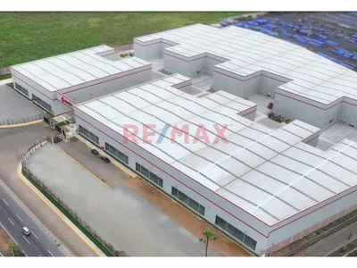 Condominio De Almacenes A+ En Alquiler