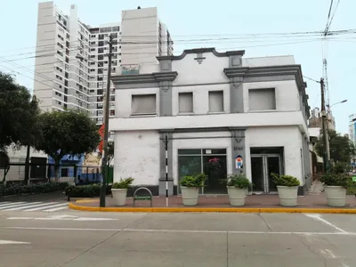 Venta de Local Comercial en San Isidro - Lima 0 Dormitorio 