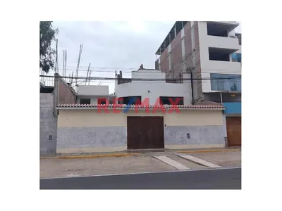 Vendo Casa 2 Pisos Mas Construccion Tercero At 360 M2 Ac 591 M2 Urb Las Casuarinas Ii Nuevo Chimbote