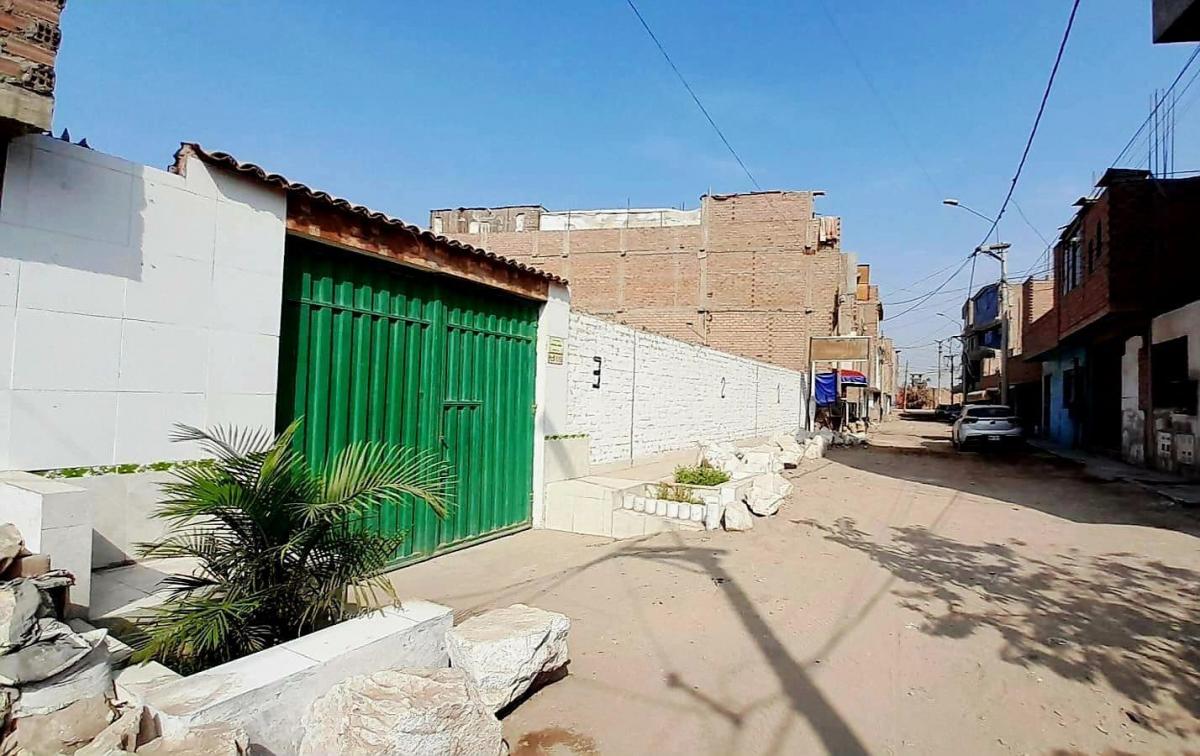 Venta de Terreno / Lote en Comas - Lima 1 Dormitorio 