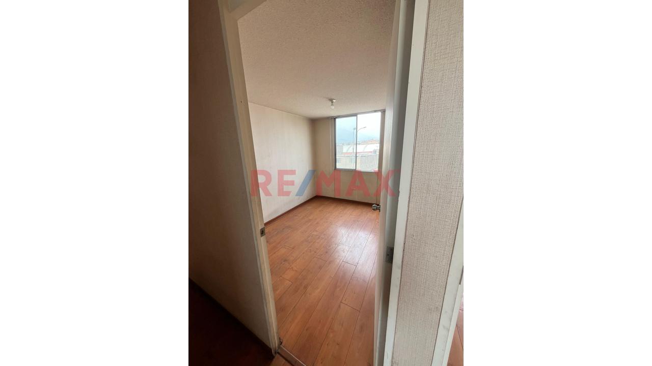 Oportunidad De Venta De Departamento En  Ate