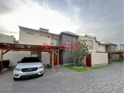 Casa en venta · Av. la Molina 2360, La Molina · 245 m², 3 dorm.