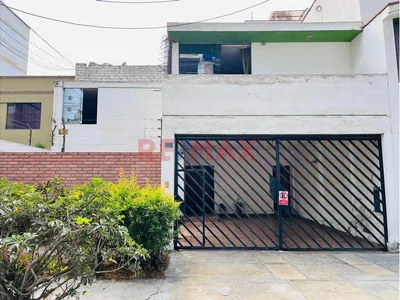 🏡 Se Vende Amplia Casa De 200 M² – 2 Pisos + Azotea