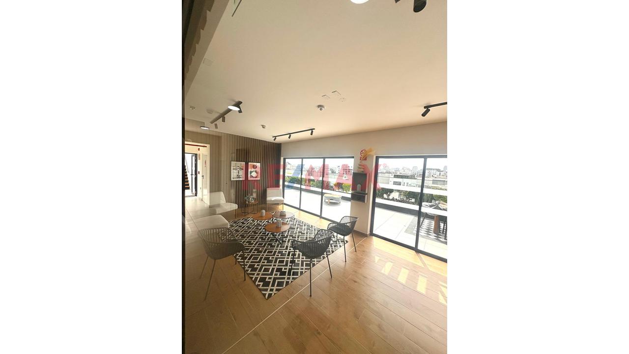 Estreno En Miraflores / Primer Piso Con Terraza/ No Paga Alcabala