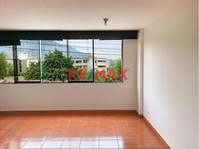 🏢 Departamento Exclusivo En Segundo Piso | 📍 Urb. La Capilla - La Molina