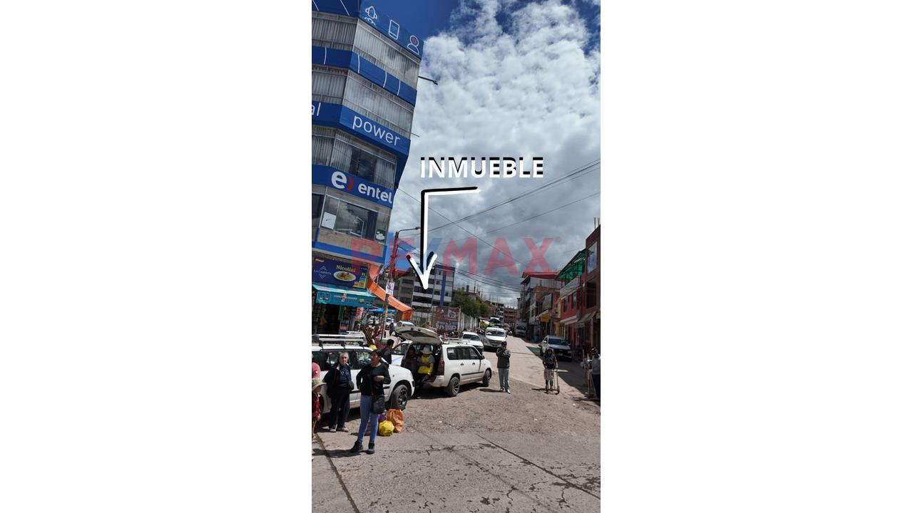 Venta De Deparatamento En Zona Comercial- A Pasos  Del Mercado Vinocanchon- San Jerónimo