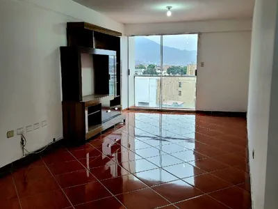 Venta de Departamento en Los Olivos - Lima 3 Dormitorios