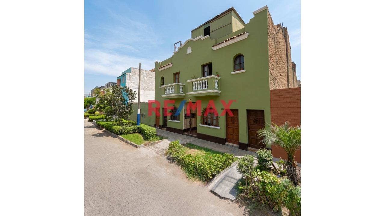Departamento En Venta  En El Rimac