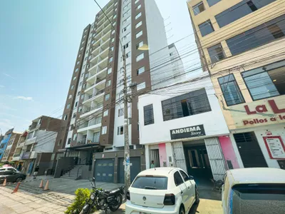 Alquiler de Local Comercial en Los Olivos - Lima 0 Dormitorio 