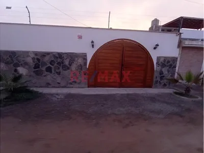 Venta De Casa De Playa En Punta Negra