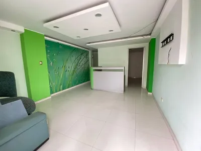 Venta de Local Comercial en San Miguel - Lima 5 Dormitorios 