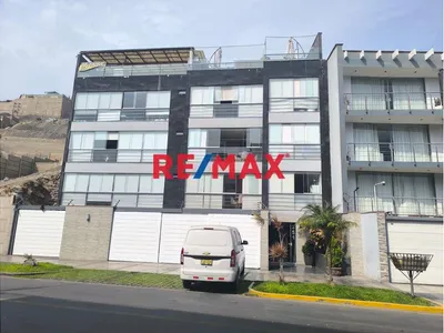 Bajo De Precio !! Venta De Hermoso Triplex