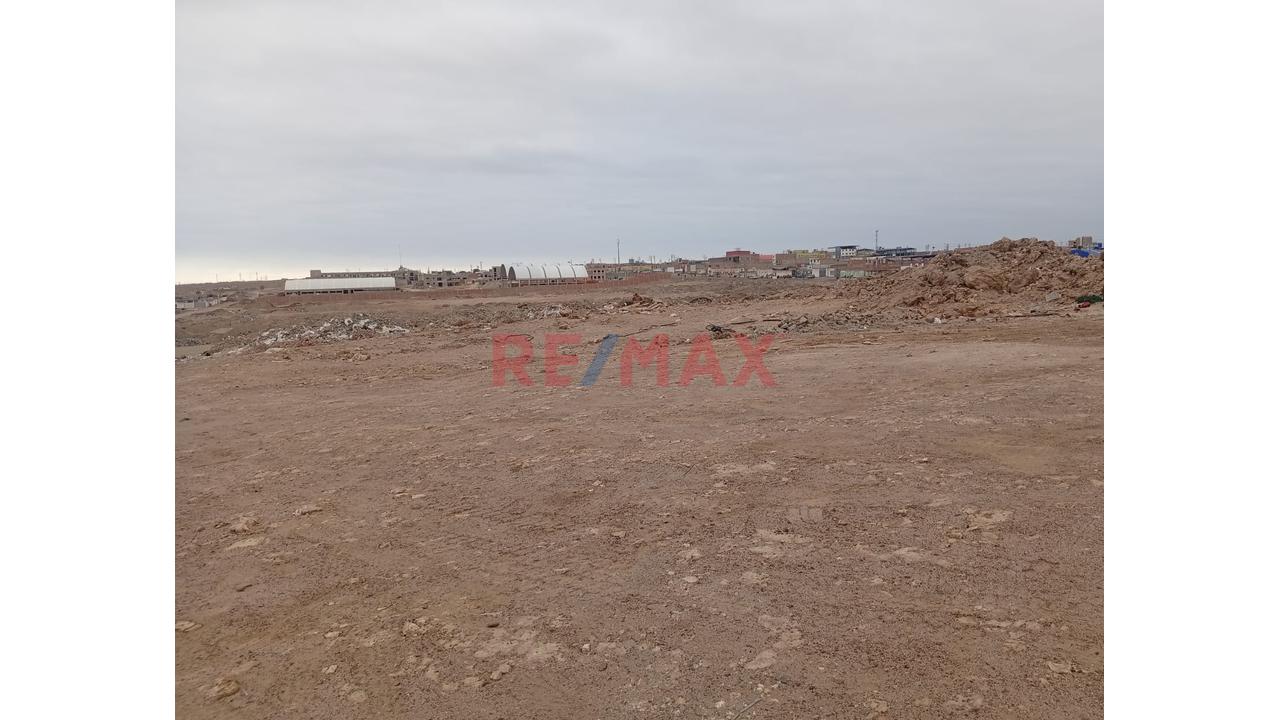 Venta De Terreno En Zona Comercial